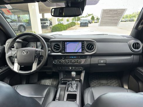 Used 2021 Toyota Tacoma TRD Sport AWD/4WD image 13