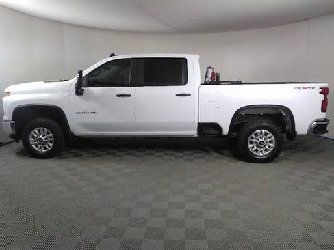 Used 2024 Chevrolet Silverado 2500 W/T w/ WT Fleet Convenience Package image 3