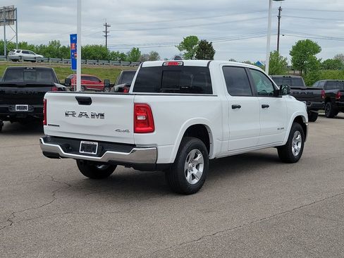 New 2026 RAM 1500 4x4 Crew Cab image 4