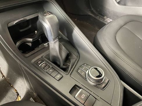 Used 2018 BMW X1 xDrive28i AWD/4WD image 9
