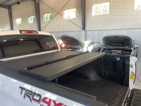 Used 2019 Toyota Tundra SR5 w/ TRD Off Road Package AWD/4WD image 18