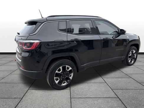 Used 2018 Jeep Compass Trailhawk image 5