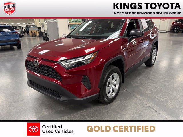 Used 2024 Toyota RAV4 LE FWD image 4