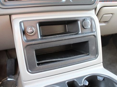 Used 2004 Chevrolet Tahoe LS w/ Preferred Equipment Group image 14