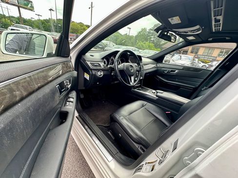 Used 2014 Mercedes-Benz E 350 Sedan image 5
