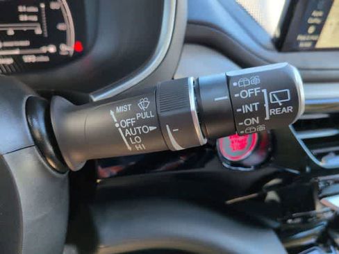 Used 2026 Acura MDX SH-AWD w/ Technology Package image 28