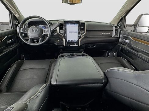 Used 2024 RAM 3500 Laramie image 27