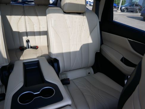 Used 2025 Acura MDX SH-AWD w/ Advance Package image 14
