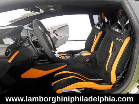 Used 2023 Lamborghini Huracan STO RWD image 36