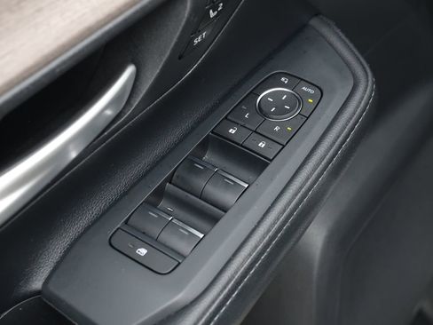 Used 2026 Toyota Grand Highlander AWD image 31