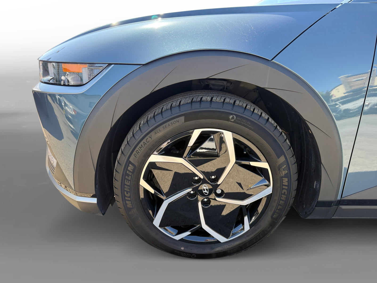 Certified 2024 Hyundai Ioniq 5 SEL RWD image 9