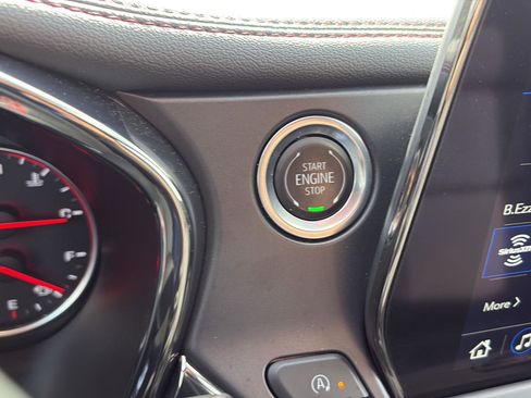 Used 2025 Chevrolet Blazer RS image 18