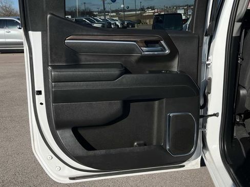 Certified 2025 Chevrolet Silverado 1500 LT w/ Work Truck Package image 19