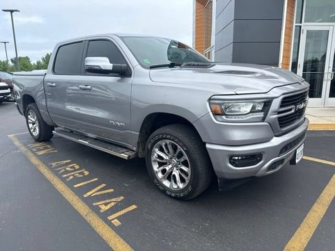 Used 2024 RAM 1500 Laramie AWD/4WD image 2
