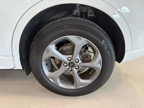 Used 2023 Ford Escape ST-Line w/ Tech Pack #1 AWD/4WD image 33
