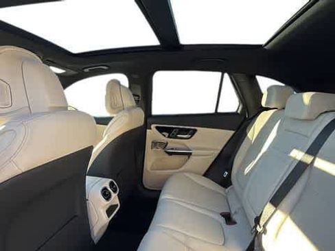 Certified 2026 Mercedes-Benz GLC 300 4MATIC image 4