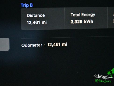 Used 2024 Tesla Model S AWD/4WD image 38