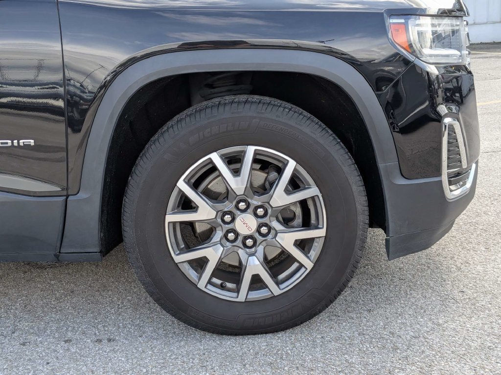 Used 2020 GMC Acadia SLE w/ LPO, Floor Liner Package AWD/4WD image 11