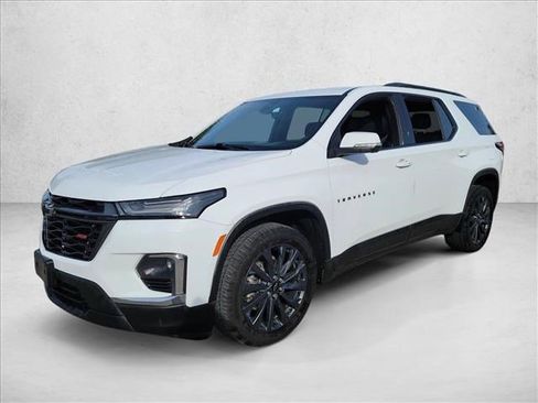 Used 2022 Chevrolet Traverse RS image 1
