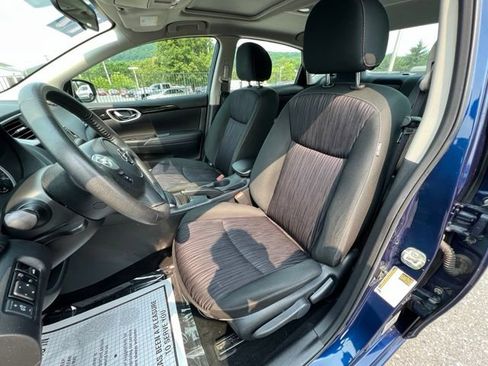 Used 2019 Nissan Sentra SV w/ Special Edition Package FWD image 13