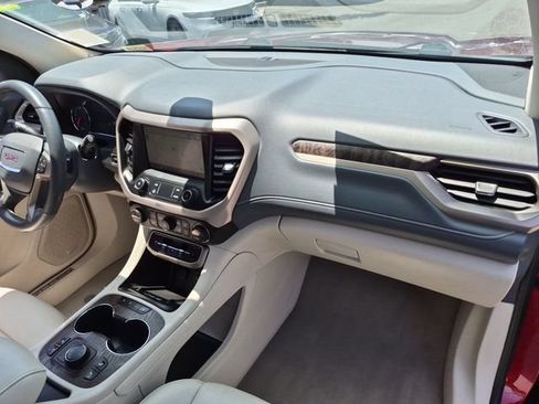 Used 2021 GMC Acadia Denali w/ Denali Technology Package AWD/4WD image 32
