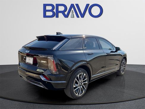 New 2025 Cadillac Optiq Sport 1 image 4