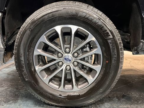 Used 2023 Ford F150 Lariat w/ Trailer Tow Package image 35