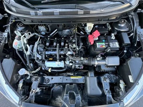 Used 2020 Nissan Kicks SR FWD image 14