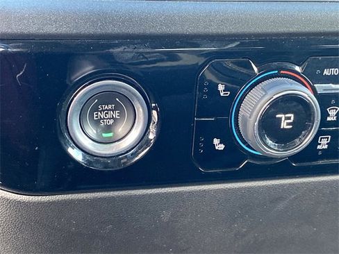 Used 2024 Chevrolet Silverado 1500 LT image 17