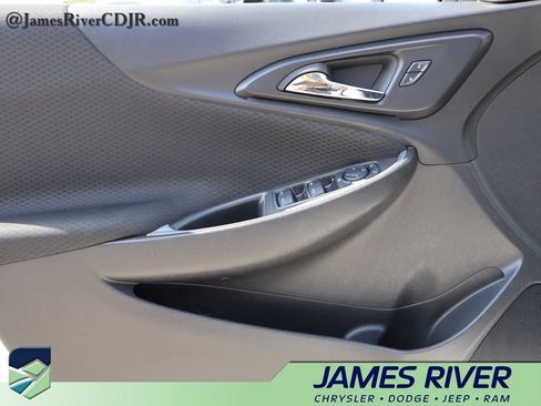 Used 2024 Chevrolet Malibu LT FWD image 20