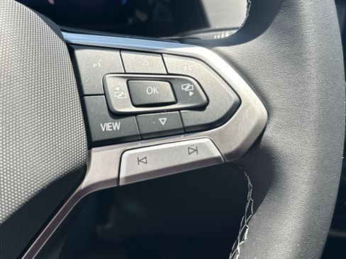 New 2026 Volkswagen Atlas Cross Sport SE FWD image 22