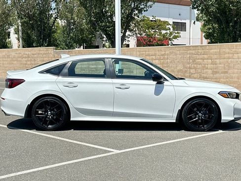 Certified 2025 Honda Civic Sport image 3