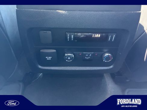 Used 2017 Lincoln Navigator Select AWD/4WD image 31
