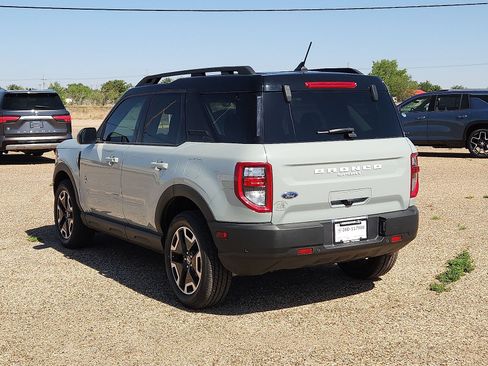 Used 2024 Ford Bronco Sport Outer Banks w/ Tech Package AWD/4WD image 3