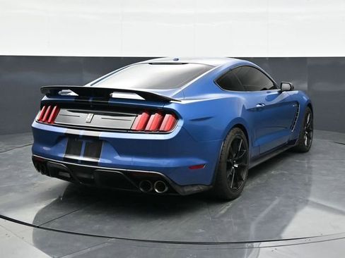Used 2019 Ford Mustang Shelby GT350 w/ Technology Package RWD image 7