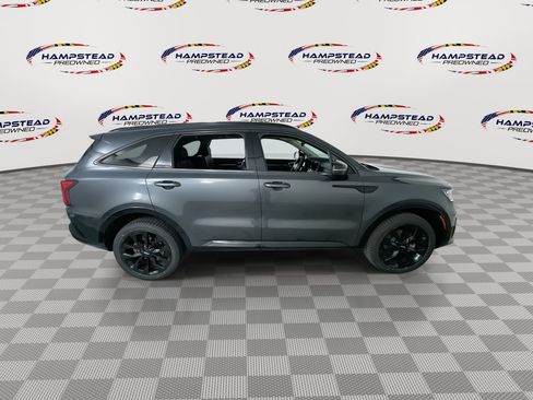 Used 2023 Kia Sorento SX AWD/4WD image 9