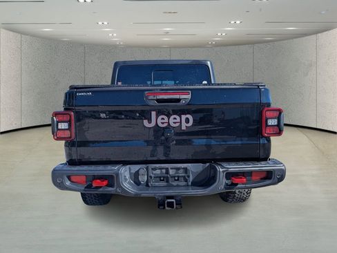 Used 2020 Jeep Gladiator Rubicon AWD/4WD image 4