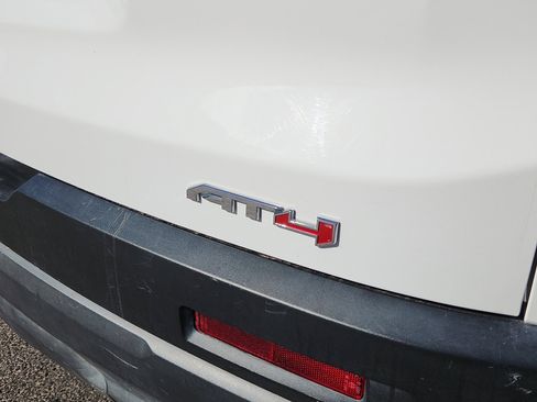 Used 2023 GMC Acadia AT4 w/ Technology Package image 10