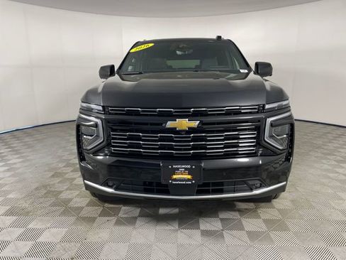 New 2026 Chevrolet Suburban High Country image 25