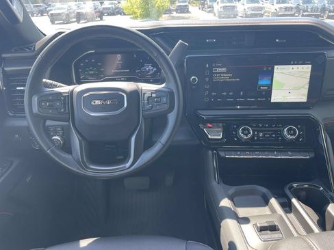 Used 2024 GMC Sierra 2500 AT4 w/ AT4 Premium Plus Package AWD/4WD image 13