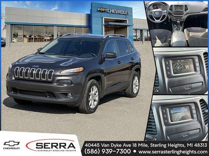 Used 2016 Jeep Cherokee Latitude w/ Trailer Tow Group