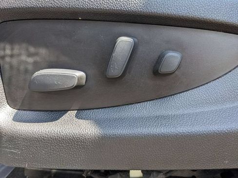 Used 2018 Chevrolet Silverado 1500 LTZ AWD/4WD image 13