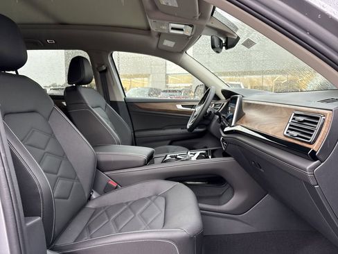New 2026 Volkswagen Atlas SE FWD image 22