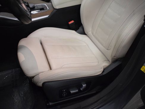 Used 2020 BMW 330i Sedan w/ M Sport Package image 56