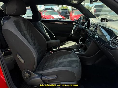 Used 2014 Volkswagen Beetle R-Line FWD image 19