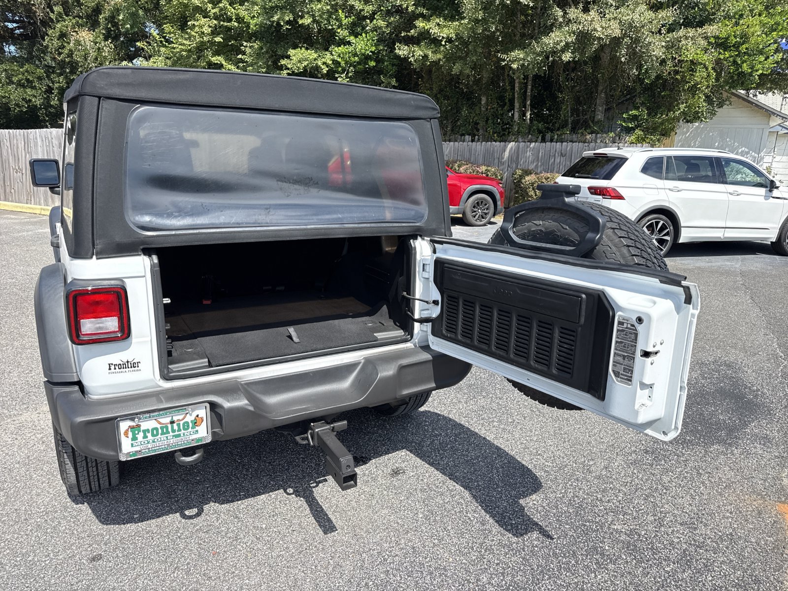Used 2018 Jeep Wrangler Unlimited Sport S AWD/4WD image 30
