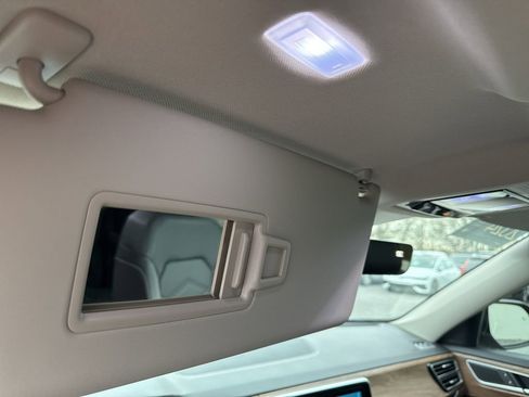 Certified 2024 Volkswagen Atlas SE image 32