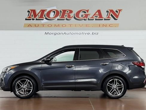 Used 2017 Hyundai Santa Fe AWD image 6