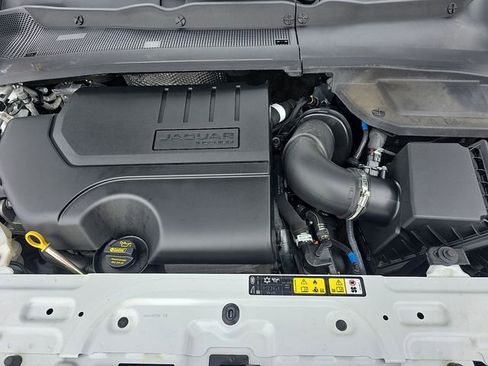 Used 2020 Jaguar E-PACE SE image 43