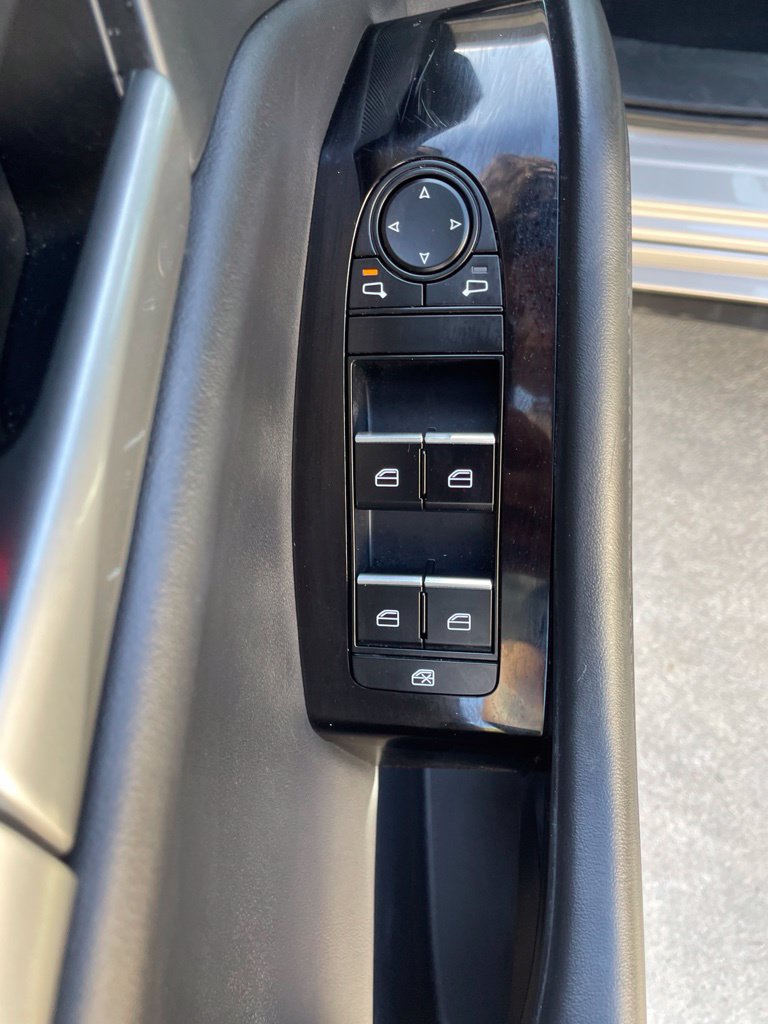 Certified 2025 MAZDA MAZDA3 s FWD image 16